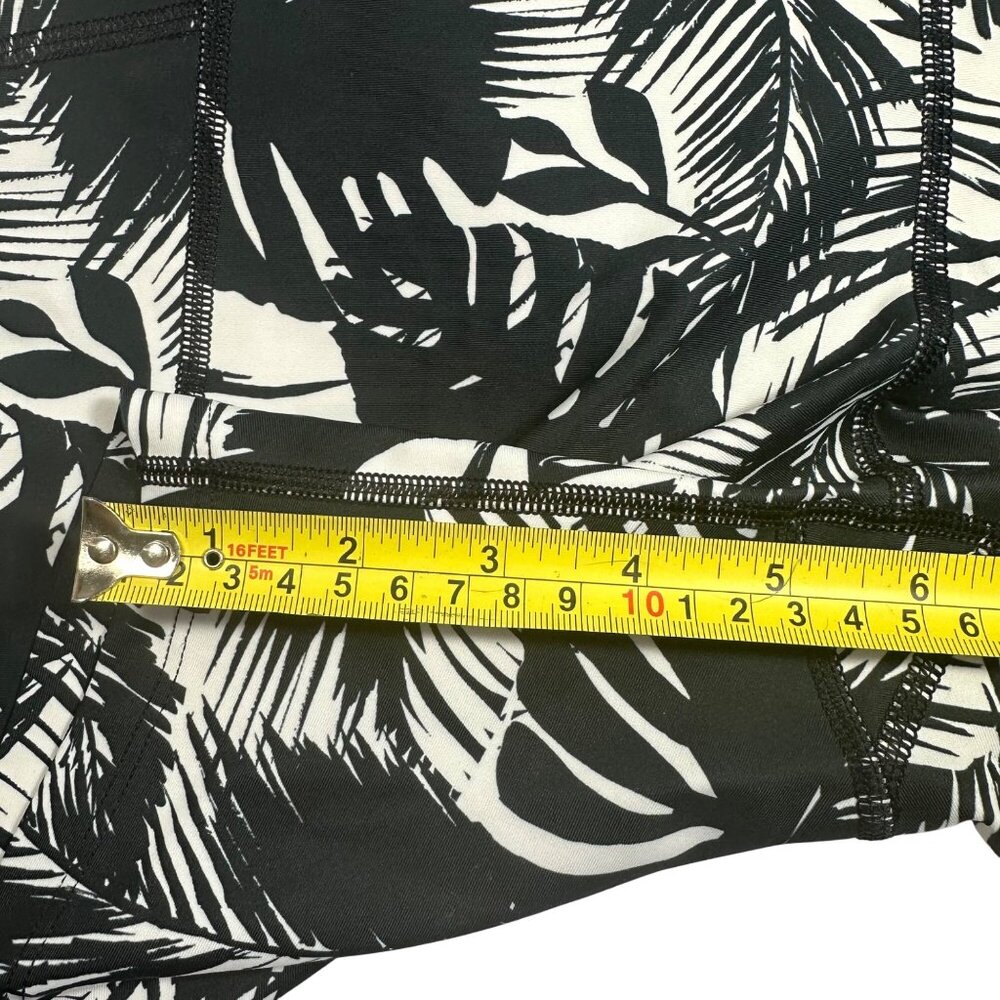 Old Navy Active Powersoft Tropical Print High-Waisted Womens Biker Shorts SZ M - Picture 4 of 8